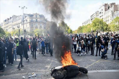 Fransa'da aylar sonra düzenlenen sarı yeleklilerin gösterilerinde olaylar çıktı