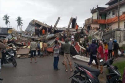 Endonezya’daki depremde ölü sayısı 35'e yükseldi