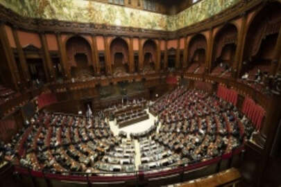İtalya'da Başbakan Conte ve hükümeti, Temsilciler Meclisinden güvenoyu aldı