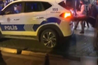 Kadıköy'de polis aracına zarar veren ve güvenlik güçlerine saldırılarda bulunan 5 zanlı yakalan