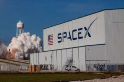 SpaceX, Starlink uydularının fırlatışını kötü hava koşulları nedeniyle yarına erteledi