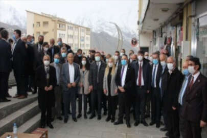 CHP Esnaf Masası Hakkari'de esnafla buluştu