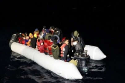 Türk kara sularına geri itilen 250 sığınmacı kurtarıldı
