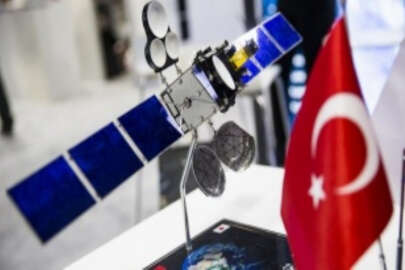 Türksat 5B ile sunulacak Ka-Bant hizmetleri için Ankara, İzmir ve Van'da 'uzay yolu'
