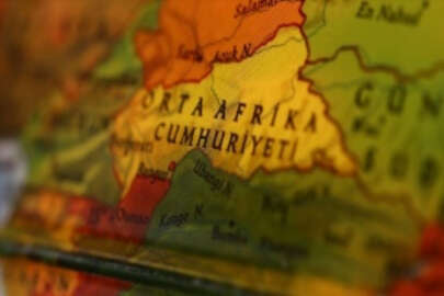 Orta Afrika Cumhuriyeti Başbakanı Firmin Ngrebada istifa etti