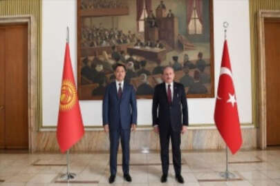 TBMM Başkanı Şentop, Kırgız Cumhuriyeti Cumhurbaşkanı Caparov ile bir araya geldi
