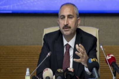 Adalet Bakanı Gül: Dijital mecralar hukuk güvenliğinin ana konusudur