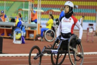 2020 Tokyo Paralimpik Oyunları'nda atletizmde kadınlar 100 metrede Zübeyde Süpürgeci finale çık