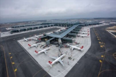Türkiye'de 8 ayda hava yolunu kullanan yolcu sayısı 75,7 milyonu buldu