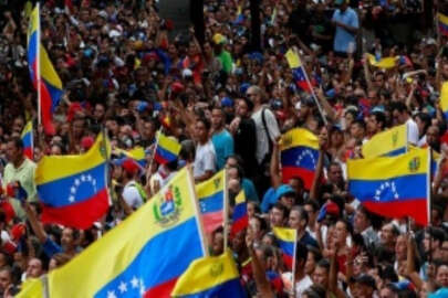 Venezuela'da iktidar ile muhalefet arasındaki diyalog masası yeniden kurulmaya çalışılıyor