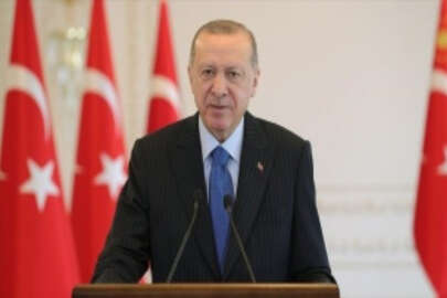 CANLI-Cumhurbaşkanı Erdoğan: Afrika kıtasındaki halkları ayrım yapmadan bağrımıza basıyoruz