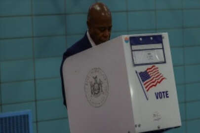 New York'ta belediye başkanı seçimi yapılıyor