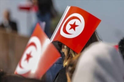 Tunuslu gazeteciler Cumhurbaşkanı Said'den 'istisnai durum' için süre sınırlaması ist