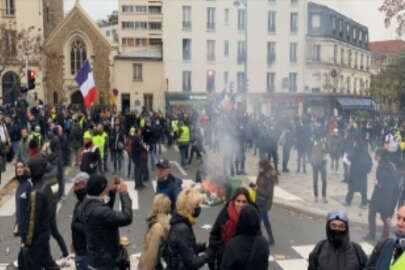ABD'nin Paris Büyükelçiliğinden personeline, yarınki gösterilerden uzak durma tavsiyesi