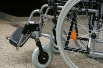 TİKA'dan Somali'deki ihtiyaç sahiplerine tekerlekli sandalye yardımı