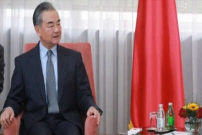 Çin Dışişleri Bakanı Vang'dan Kazak mevkidaşı Tileuberdi'ye destek mesajı