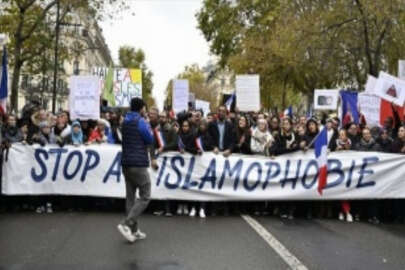 Paris emniyeti "spor müsabakalarına başörtü yasağı" protestosunu iptal etti