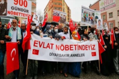 Diyarbakır anneleri: Çocuklarımız kimsenin piyonu olmayacak