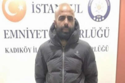 Metroda kadın yolculara bıçak çekip hakaret eden sanığın yargılanmasına başlandı