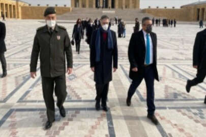 Nobel ödüllü Aziz Sancar, Anıtkabir'i ziyaret etti