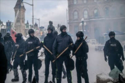 Kanada polisinin aşı karşıtı protestoculara yönelik operasyonları sürüyor