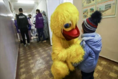 Polonya olası mülteci akınında Ukraynalı çocuklar için eğitim planı hazırlıyor