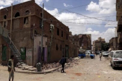 Yemen'deki Marib Valiliği: Husiler yerleşim bölgelerini balistik füzeyle vuruyor