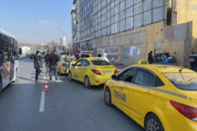 İstanbul'da polislerden taksi denetimi