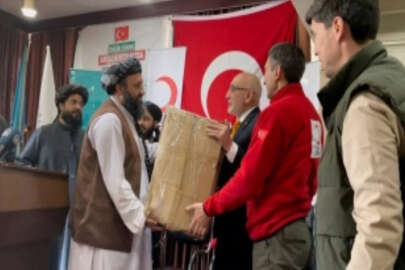 Afganistan'a 'İyilik Treni' ile eğitim malzemesi yardımı