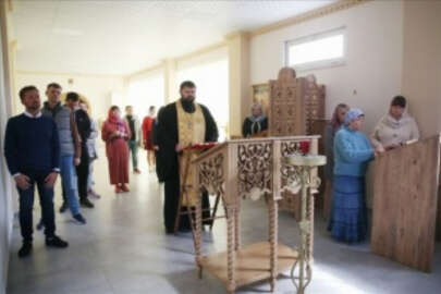 Alanya'da yaşayan Ortodokslar Ukrayna ve Rusya için barış duası yaptı