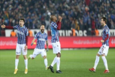 Süper Lig'de Trabzonspor liderliğini sürdürdü