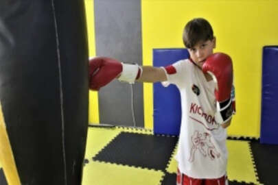 5 yaşında kick boksa başladı, 12'sinde dünya kupasında birinci oldu