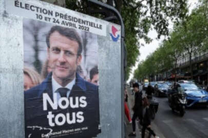 Fransa'da Macron'un ittifakı mecliste salt çoğunluğu sağlayamıyor