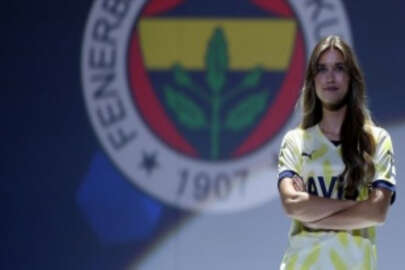 Fenerbahçe yeni sezon formalarını tanıttı