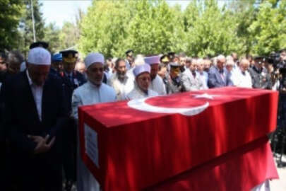 Şehit Uzman Çavuş Mustafa Bozkurt son yolculuğuna uğurlandı