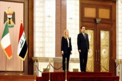 İtalya Başbakanı Meloni'nin Irak Başbakanı ile görüşmesinde İrlanda bayrağı kullanıldığı iddias