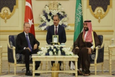 Suudi Arabistan basınında, Erdoğan'ın ziyaretiyle ilgili "tarihi ilişkiler" vurgusu