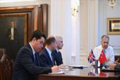 İçişleri Bakanı Yerlikaya, İngiliz mevkidaşı Braverman ile telefonda görüştü