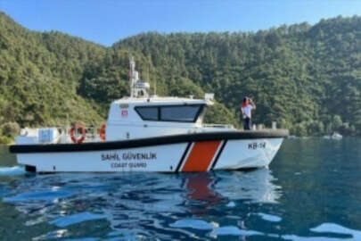 Muğla'da sahil güvenlik ekipleri orman yangınlarına karşı denizden devriye görevi yapıyor