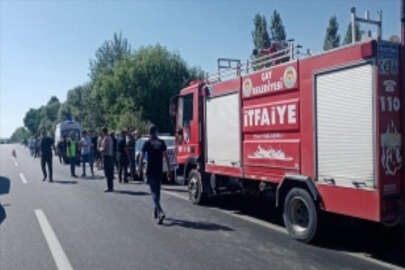 Afyonkarahisar'da devrilen minibüsteki 3 tarım işçisi öldü, 11 kişi yaralandı