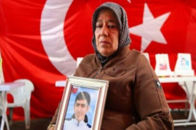 Diyarbakır annelerinden Zeliha Yaşa: Evlatlarımız gelmeden buradan gitmeyeceğiz