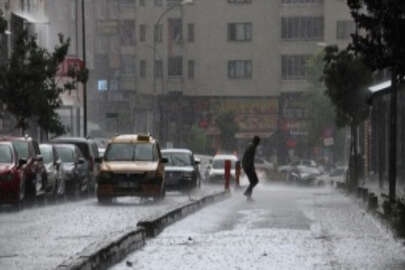 Erzurum'da sağanak etkili oldu