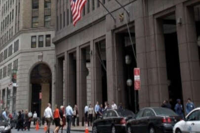 SEC'den 11 Wall Street şirketine 289 milyon dolar ceza