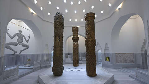 Tarihi Zeyrek Çinili Hamam, restorasyonun ardından "Kalıntıların Şifası" sergisiyle son kez sanatseverleri ağırlıyor