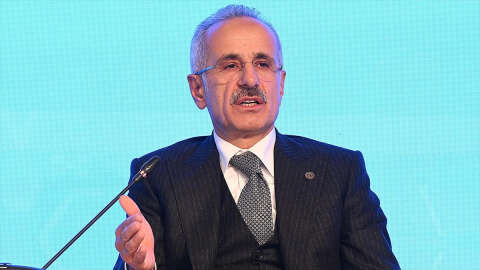 Bakan Uraloğlu: "(Ulaştırma altyapısına) 2053'e kadar 168 milyar dolar yatırım yapmayı planlıyoruz"