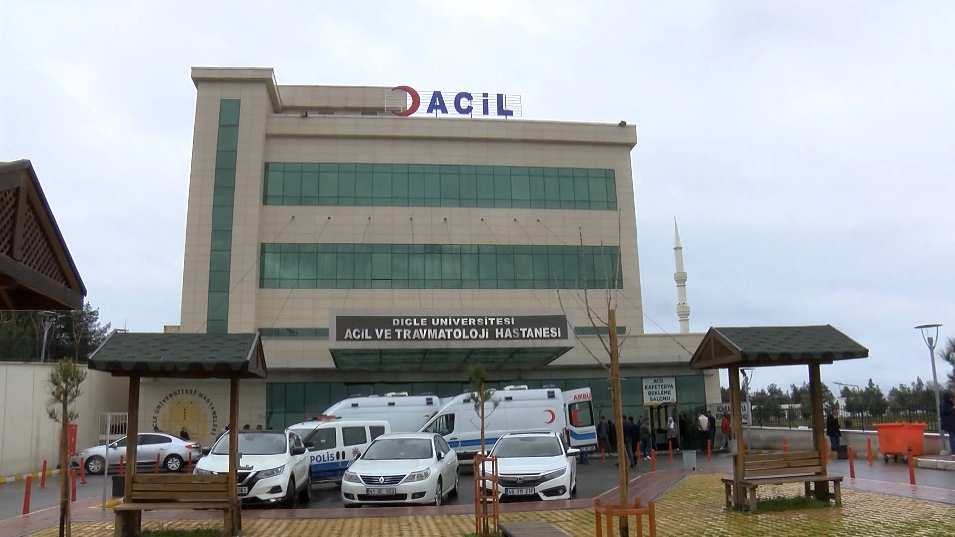 Tartıştığı kuzenini tabancayla öldürüp, oğlunu da ağır yaraladı