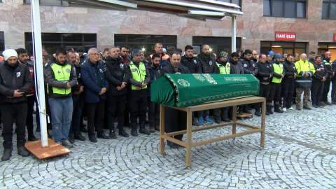 Somali Cumhurbaşkanı'nın oğlunun karıştığı kazada ölen kurye son yolculuğuna uğurlandı 