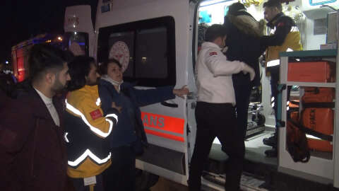 Avcılar D-100'deki feci kaza kamerada: 4 yaralı 