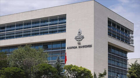 Anayasa Mahkemesi, ismini "B" olarak değiştirmek isteyen kişinin talebinin reddini uygun buldu