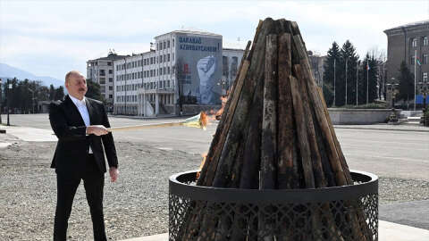 Azerbaycan Cumhurbaşkanı Aliyev, Hankendi'de Nevruz ateşini yaktı